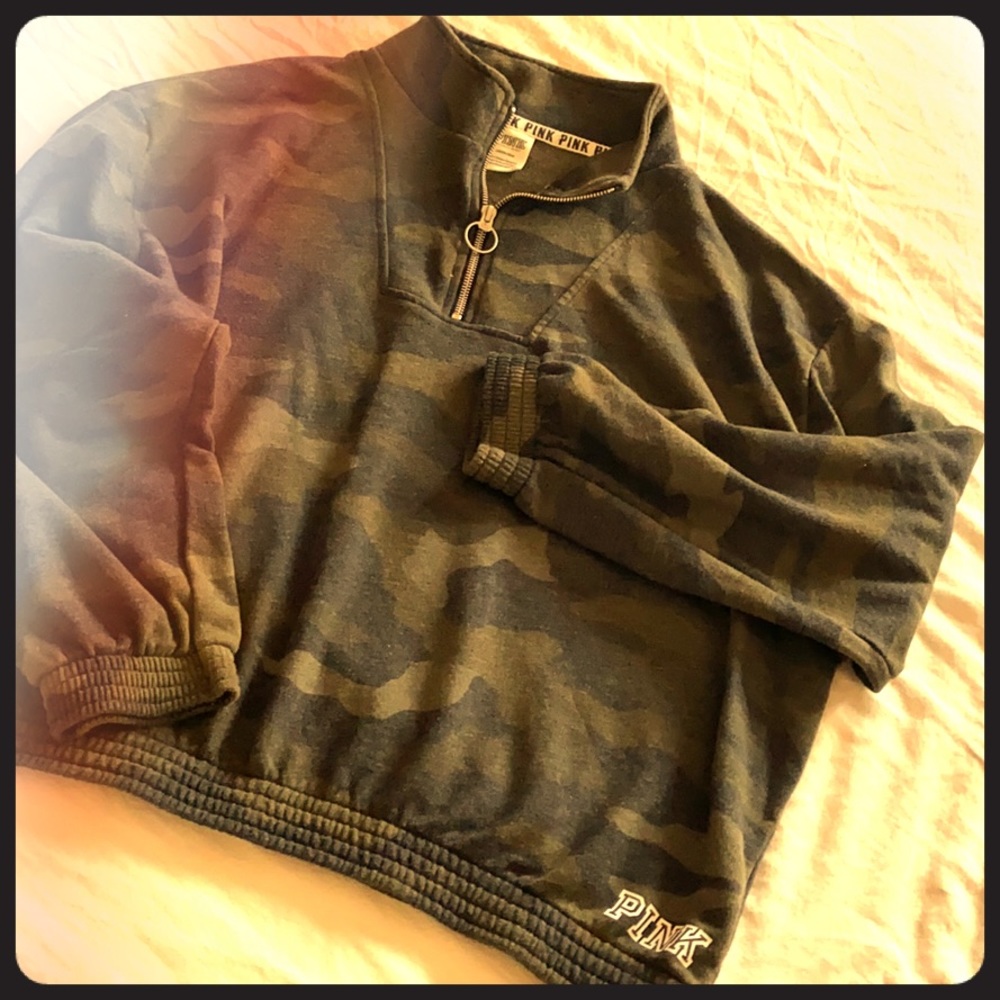 Victoria’s Secret PINK sweatshirt Camo